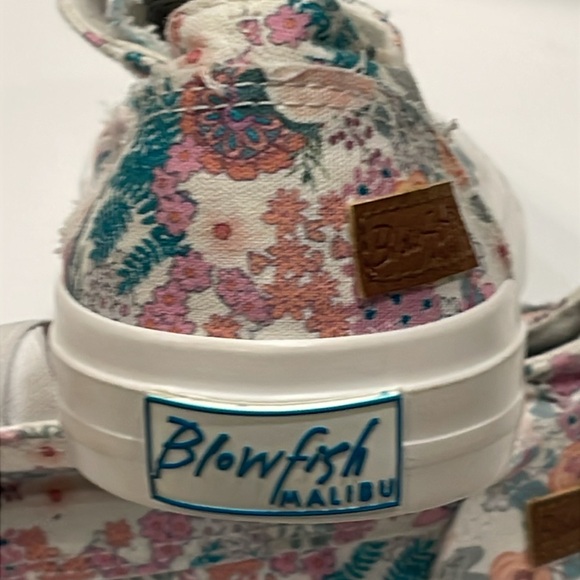 NWOT BLOWFISH MALIBU 💯 COTTON w ELASTIC STRETCH ON VAMP FOR EASY ON SNEAKERS 8M - Picture 6 of 10
